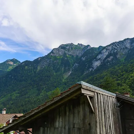 Cozy Alpine By Capricorn *